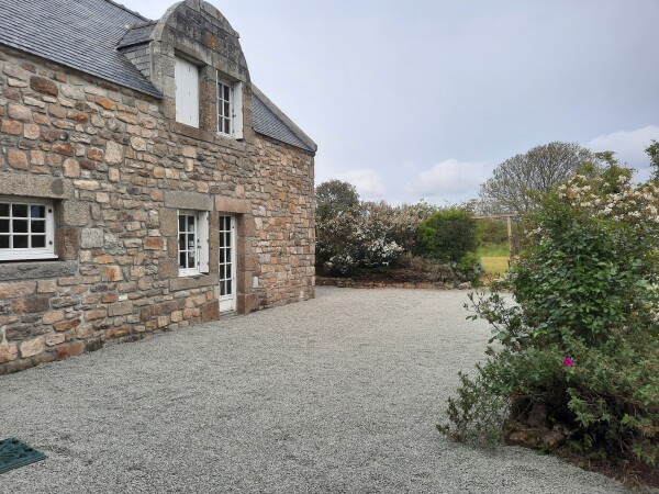 Création d'une terrasse extérieure gravillonnée